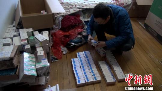 查扣现场 长春海关供图 查扣现场 长春海关供图