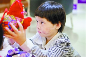 小洁获得医院爱心救治。 小洁获得医院爱心救治。