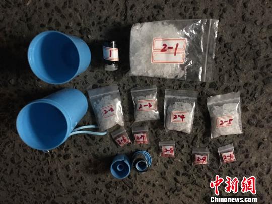 图为:警方查获的冰毒。 杭州警方供图 摄 图为:警方查获的冰毒。 杭州警方供图 摄