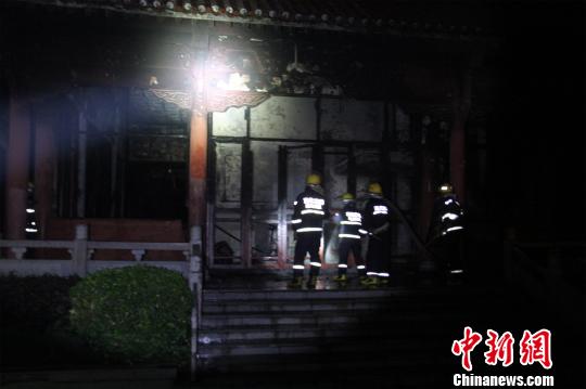 “魁星楼”主体、二楼以上部位及珍贵文物得以保存 钟欣 摄 “魁星楼”主体、二楼以上部位及珍贵文物得以保存 钟欣 摄
