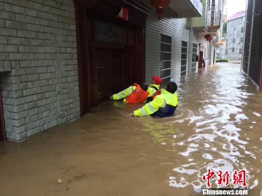 受暴雨侵袭 浙江开化受灾严重 开化宣传部提供 摄 受暴雨侵袭 浙江开化受灾严重 开化宣传部提供 摄