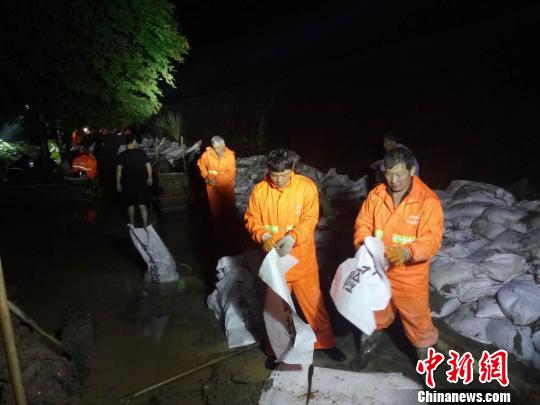 抗洪救险现场。兰溪宣传部提供 抗洪救险现场。兰溪宣传部提供