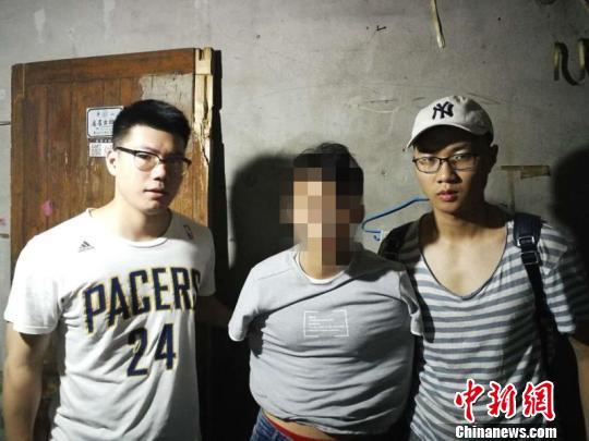 图为:警方抓获的犯罪嫌疑人。杭州公安供图 图为:警方抓获的犯罪嫌疑人。杭州公安供图